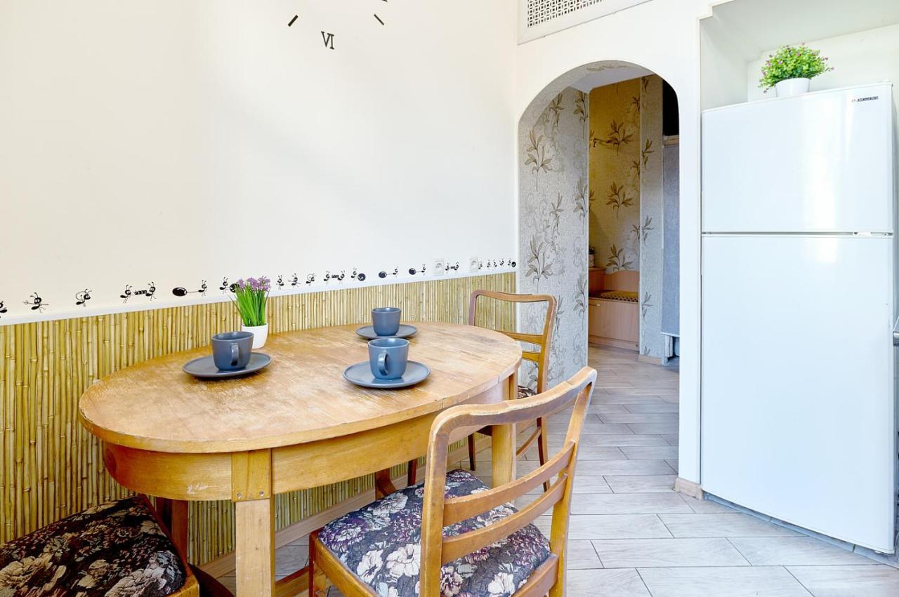 S12-58 Modern Aparthotel With Two 2Bedrooms In Central Kiev - Bessarabska Squere - Gulliver Mall - Olympic Stadium - Palace Of Sports - Saksahanskoho St, 12Б Kültér fotó