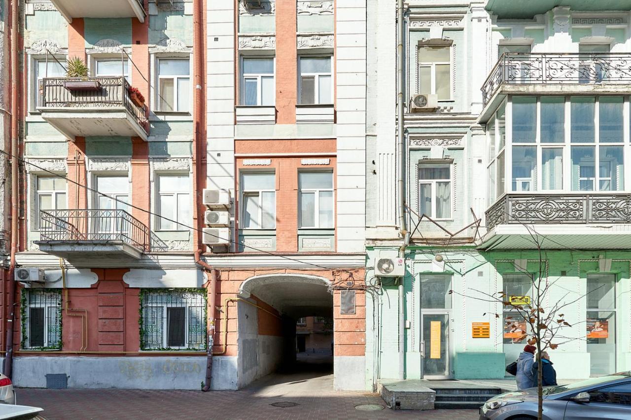 S12-58 Modern Aparthotel With Two 2Bedrooms In Central Kiev - Bessarabska Squere - Gulliver Mall - Olympic Stadium - Palace Of Sports - Saksahanskoho St, 12Б Kültér fotó