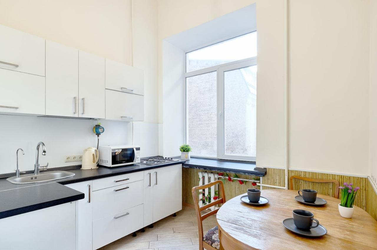 S12-58 Modern Aparthotel With Two 2Bedrooms In Central Kiev - Bessarabska Squere - Gulliver Mall - Olympic Stadium - Palace Of Sports - Saksahanskoho St, 12Б Kültér fotó